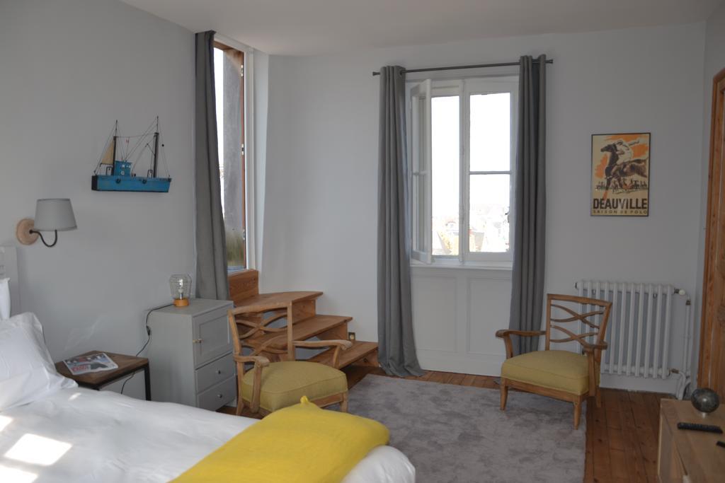 Guesthouse La Mascotte Villers-sur-Mer Exterior foto